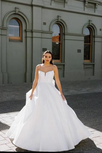 Martina Liana Teramo with detachable bow 1394 #0 default (IV-PL) Ivory Gown w Porcelain Tulle Plunge thumbnail